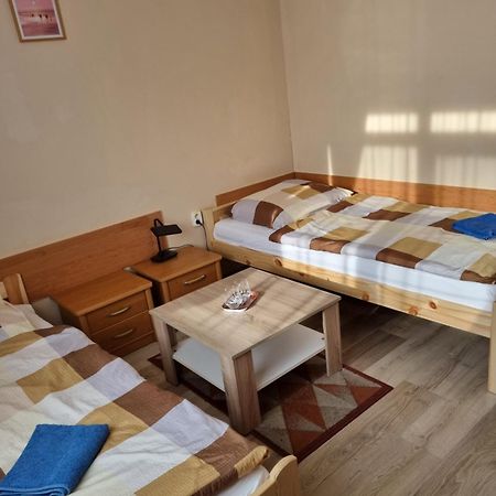 Penzion Arcadia Nové Zámky Εξωτερικό φωτογραφία
